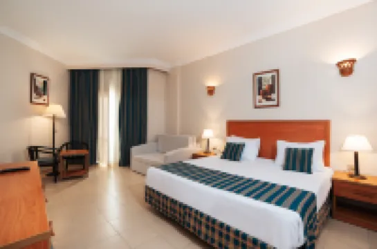 Le Jardin Aqua Park Resort