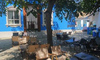 Yining Warm Summer Homestay