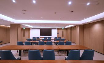 Karlton Hotel (Airport Sunshine Era Branch)