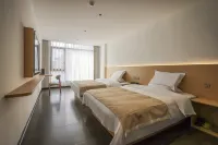 Boying Hotel (Huangguoshu Waterfalls Scenic Area)