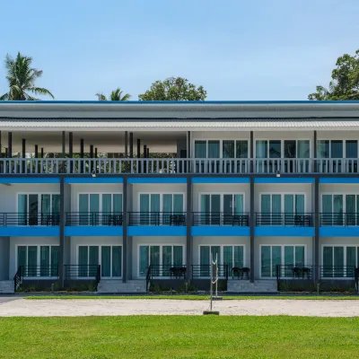 Reboot Retreat Beach Resort, Restaurant, and Coffee Shop Hotels near Sai Kaew Beach