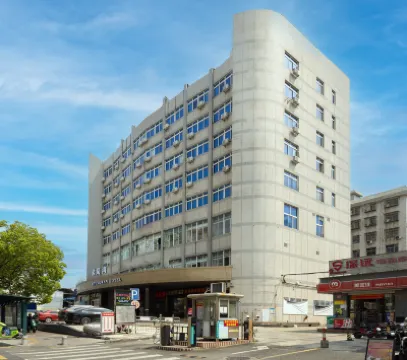 希棠灣飯店（深圳大芬油畫村木棉灣地鐵站店） 潔宇·肖像附近的飯店