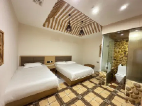 Outdoor Taoyuan Themed Hotel (Longsha Park First Hospital)