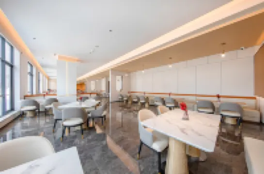 Xiamen SM Plaza Taiwan Street Ato Hotel