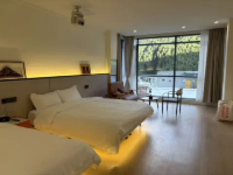 Yunfuzhong Homestay (Siguniang Mountain)