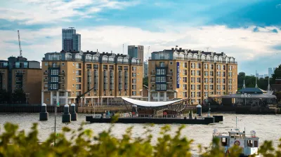 a&o London Docklands Riverside Hotels in 