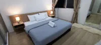 Lotus Lake Sanctuary Homestay Netflix / 1 Carpark Hotels in Tupai