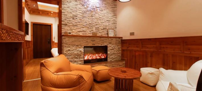 Zang Jinyue Lodge (Kangding Love Song Square Liuliu City Branch) Hotels in Kangding