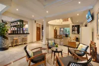 18 Suite Villa Kuta