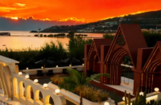 Lis Amman Holiday Villa Seaview Pool Estate Hotel (Erhai Airport Branch)