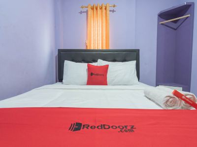 RedDoorz @ Gatot Subroto Street Bandung 3