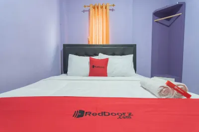 RedDoorz @ Gatot Subroto Street Bandung 3 Các khách sạn ở Maleer