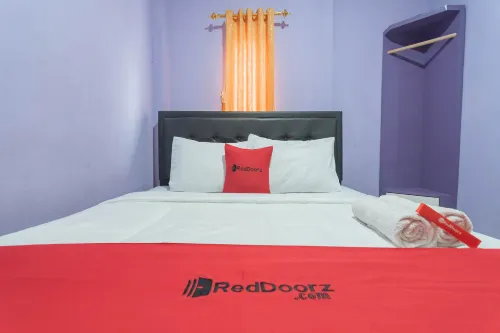 RedDoorz @ Gatot Subroto Street Bandung 3