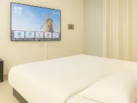 Homeinn Paibaiyun Hotel (Tianshan Tianchi Fukang Old Bus Station Branch) Hotels in Fukang