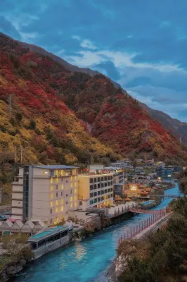 RelaxC Likuan·Hidden World Hot Spring Hotel (Bipenggou Scenic Area Branch) Hotels in Li County