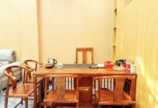 Quanjia Hotel NingduDengfeng Avenue