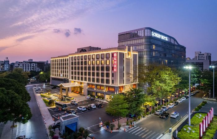 Shantou Longhu Hotel (MixC Store, South Longyan Road Food Street）