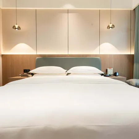 Ruilin Zhixuan Hotel