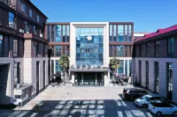 Yuanshe Hotel (Fugou Phoenix Terrace East Street)