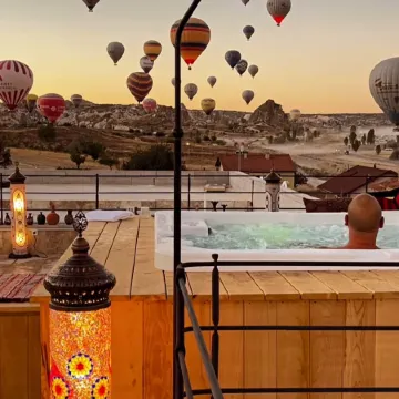 Sara Cave Cappadocia