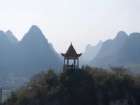 Gree Hotel (Hezhou Lingfeng SquareFar East Financial Center)
