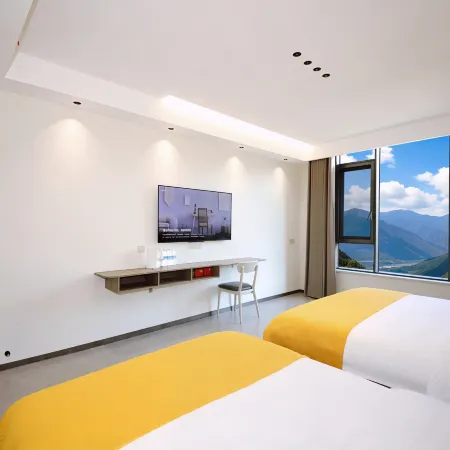 Tranquil Mountain Retreat