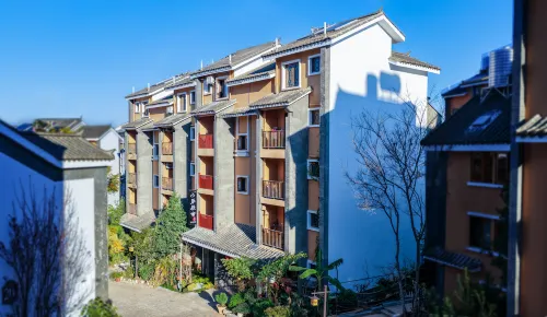 Fuxian Lake Lechenshe Homestay (Guanglong Town)