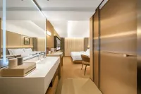 Luohe Songguo Hotel (Huanghe Road Branch)
