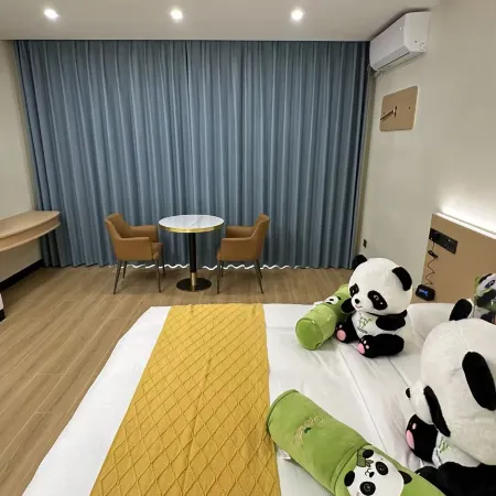 Riverside Bay Hotel Hotels in Luoding