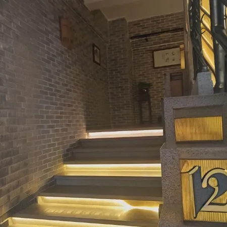 Paco Hotel (North Square Branch of Maoming HSR Station)