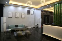 Heiyun E-Sports Hotel (Taishan Commercial City Pedestrian Street)