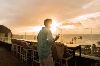 Radisson Hotel Saint Denis, la Réunion - Barer