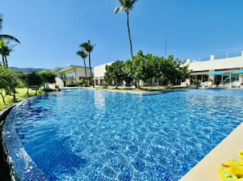 Costa Pacifica Resort