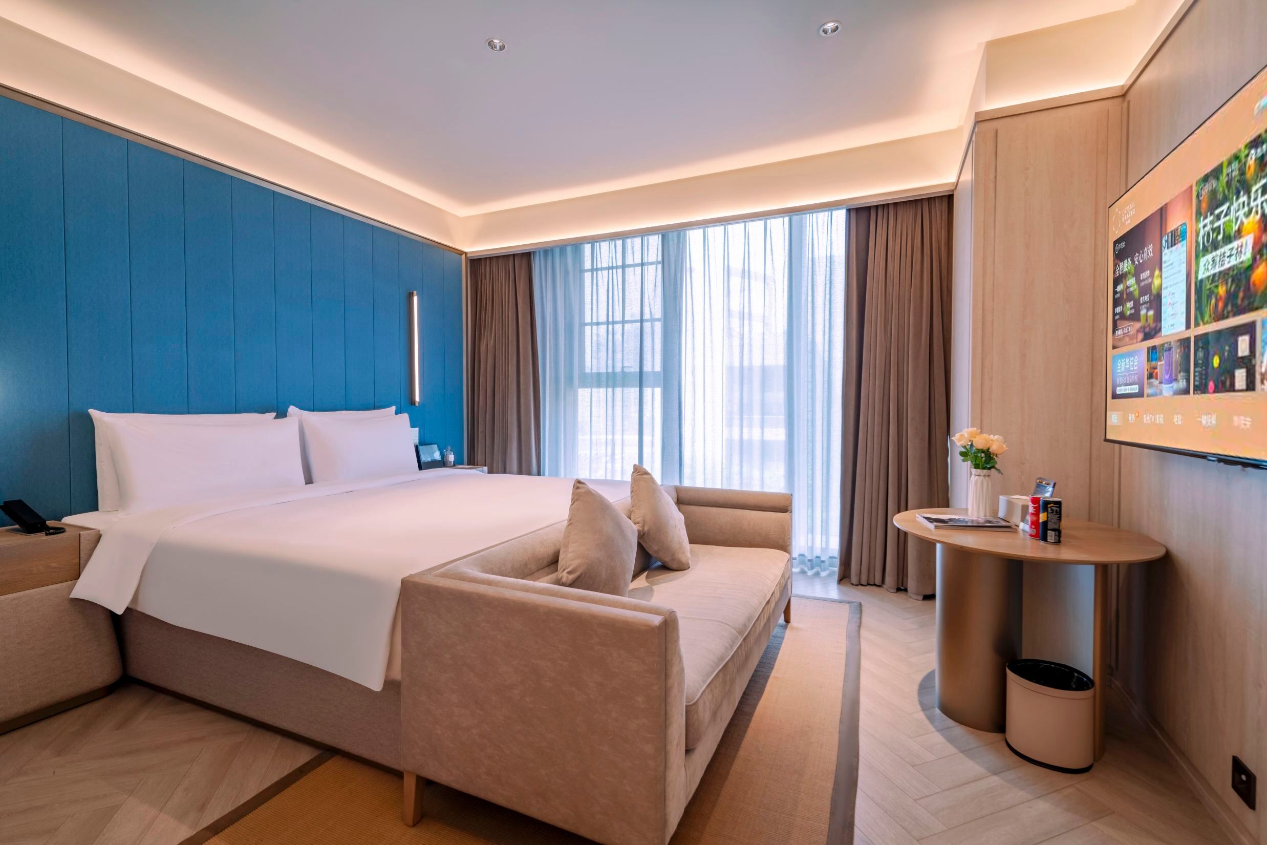 Deluxe Queen Room