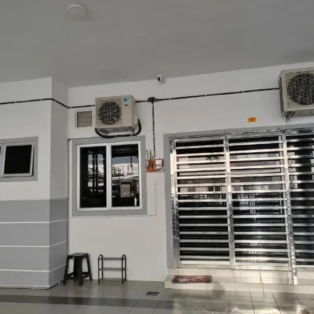 My Homestay Sitiawan Astronaut Space House 8 pax