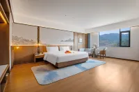 YILIHE GRAND HOTEL - balcony