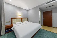 Jinghua Hotel (Jining South Station Victoria Plaza)