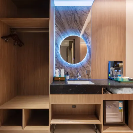 Datong Kingjoy Collection Hideaway Cloud Hotel (Datong Ancient City Branch)