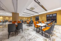 Yide Hotel - parking