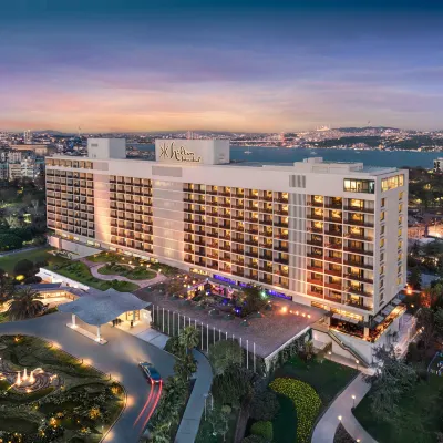 هيلتون إسطنبول البوسفور Hotels near مسرح جميل توبوزلو في الهواء الطلق