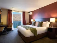 Rendezvous Heritage Queenstown Hotels near Moa Statue
