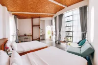 The LOOP Boutique Hotel & Café