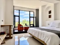 Tekes Riding Domain Motorcycle Travel Homestay - balkon