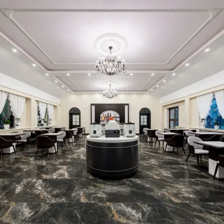 Qianhe Hotel