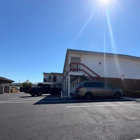 Travelers Inn by OYO Longview Kelso