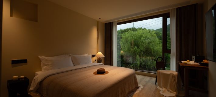Hear Mountain · MORI Pool & Wabi-Sabi Private Onsen Designer Villa Hotels in Anji Xian