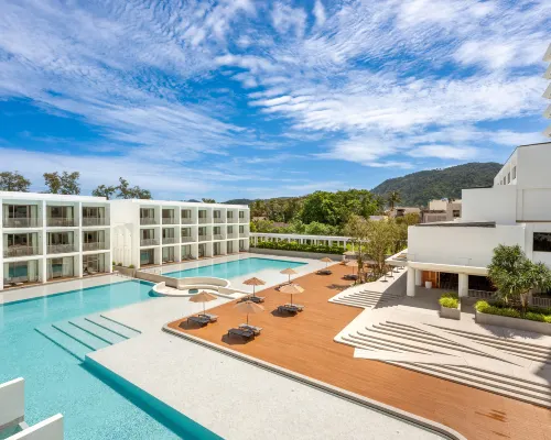Patong Beach Hotel by See2Sea Hotels near طريق بانغلا