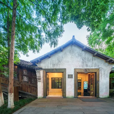 Eden Club House