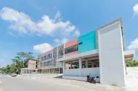 Sans Hotel Berau Square - parking