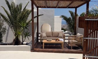 Breaq Santorini Hotel